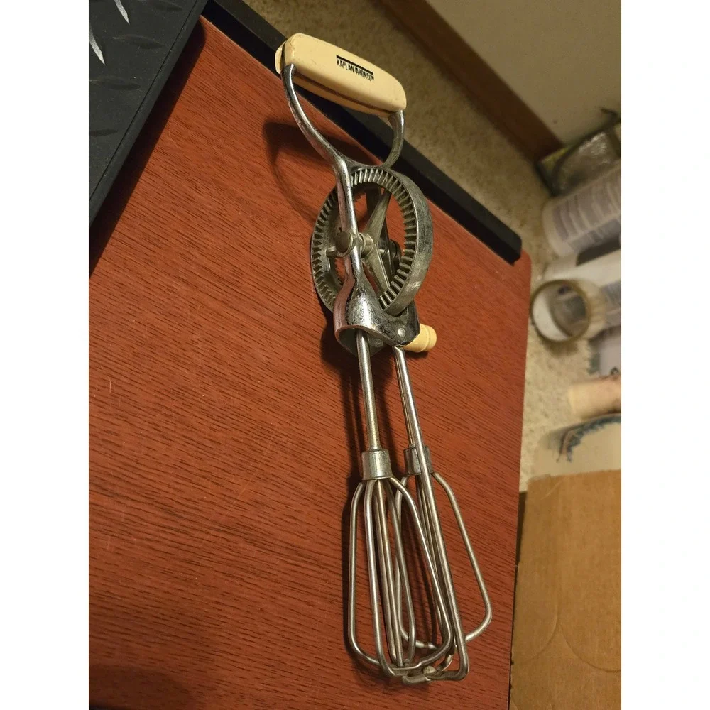 Vintage Kaplan Aronson Hand Crank Egg Beater Manual Whisk Cream Handles Retro